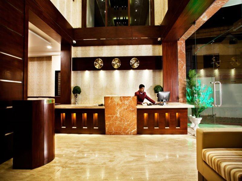 Hotel Mahalakshmi Residency Коллур Экстерьер фото
